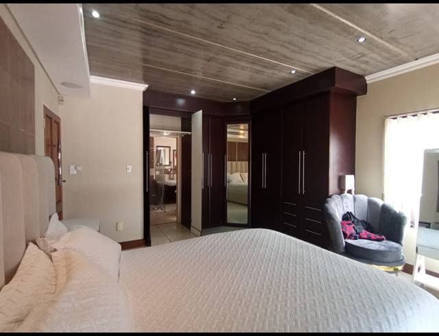 4 BEDROOM HOUSE FOR SALE IN RISIVILLE